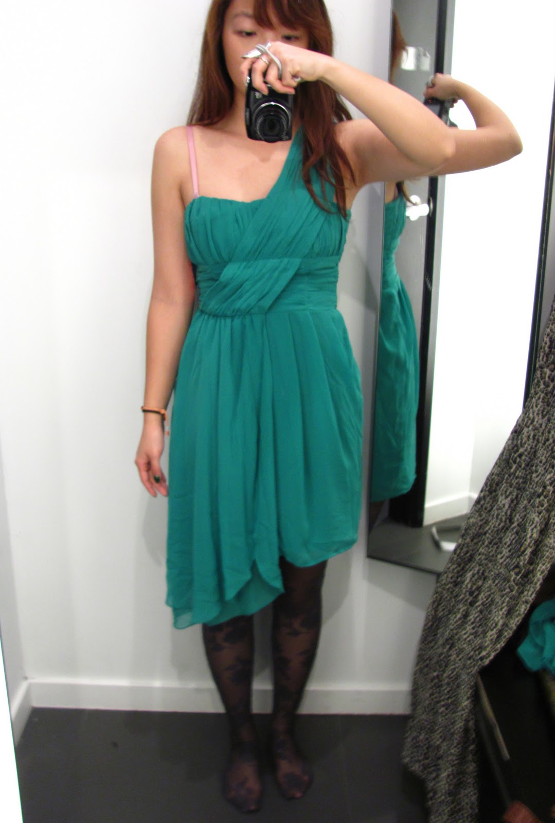 pandaphilia Fitting Room Review H&M 2010 Holiday Sale