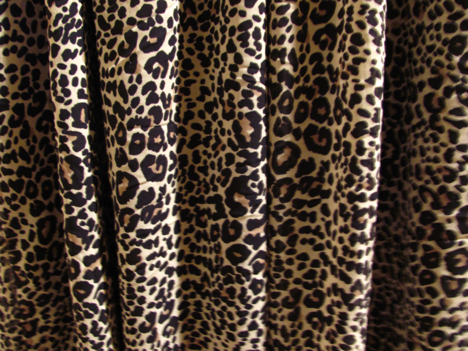 pandaphilia Fitting Room Review H&M 2010 Holiday Sale