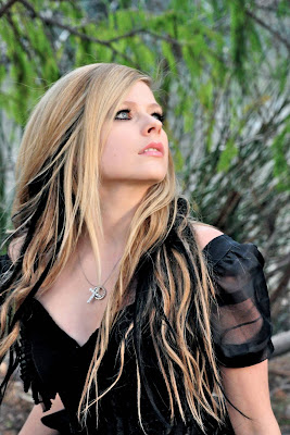 avril lavigne hairstyles 2011