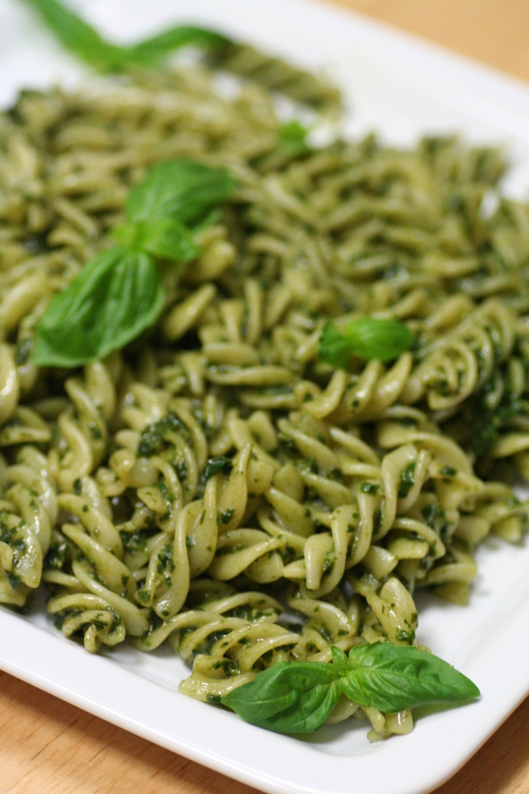 Gatto E Topo バジルソースパスタ バジルソースパスタ イタリア風サラダ