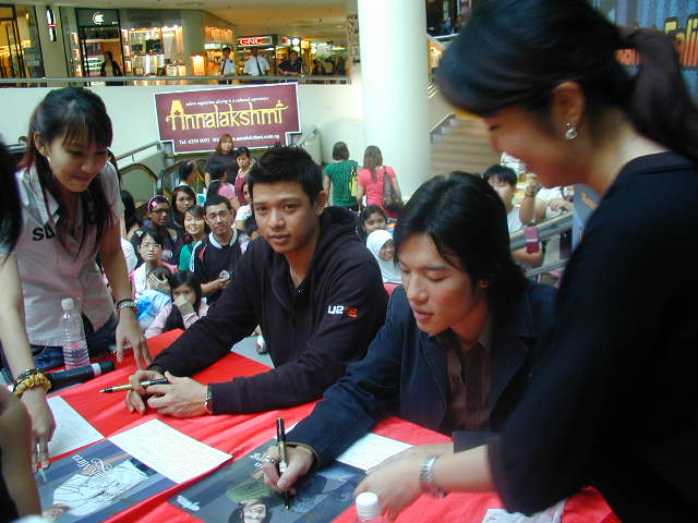[PC098990.JPG]