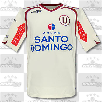camiseta universitario 2009