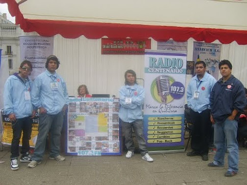 "FUERZA QUILICURA SALDREMOS ADELANTE JUNTO A TU RADIO  CENTENARIO"