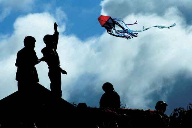 Kite Runner Essay Thesis