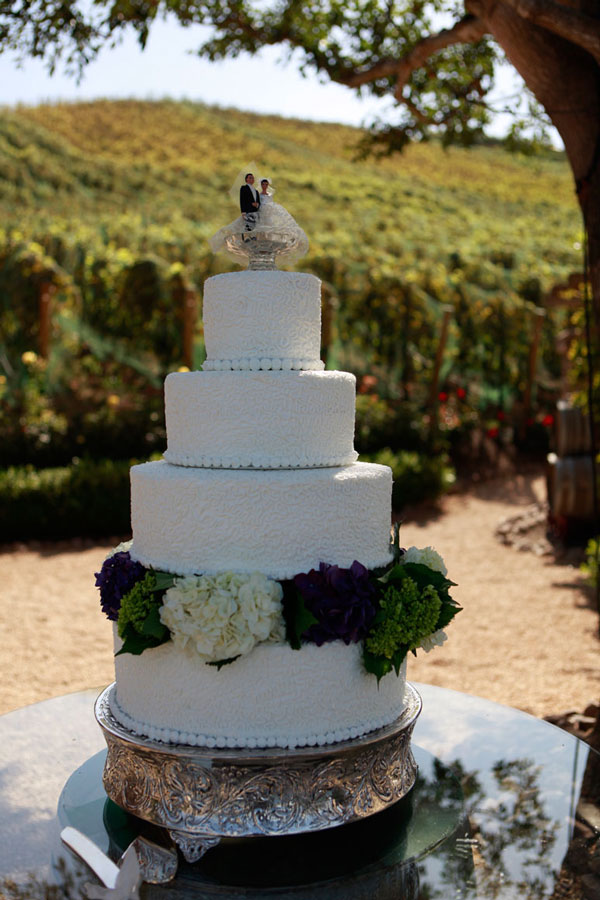 WEDDING CAKES by dana