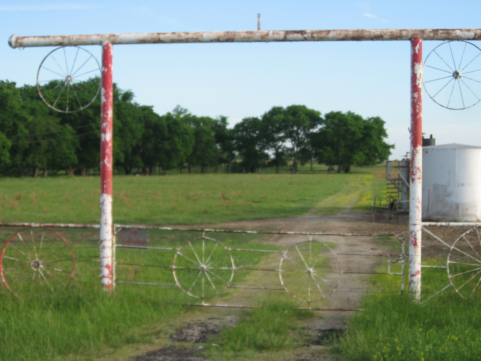 Prairie Places Western Ranch Gates