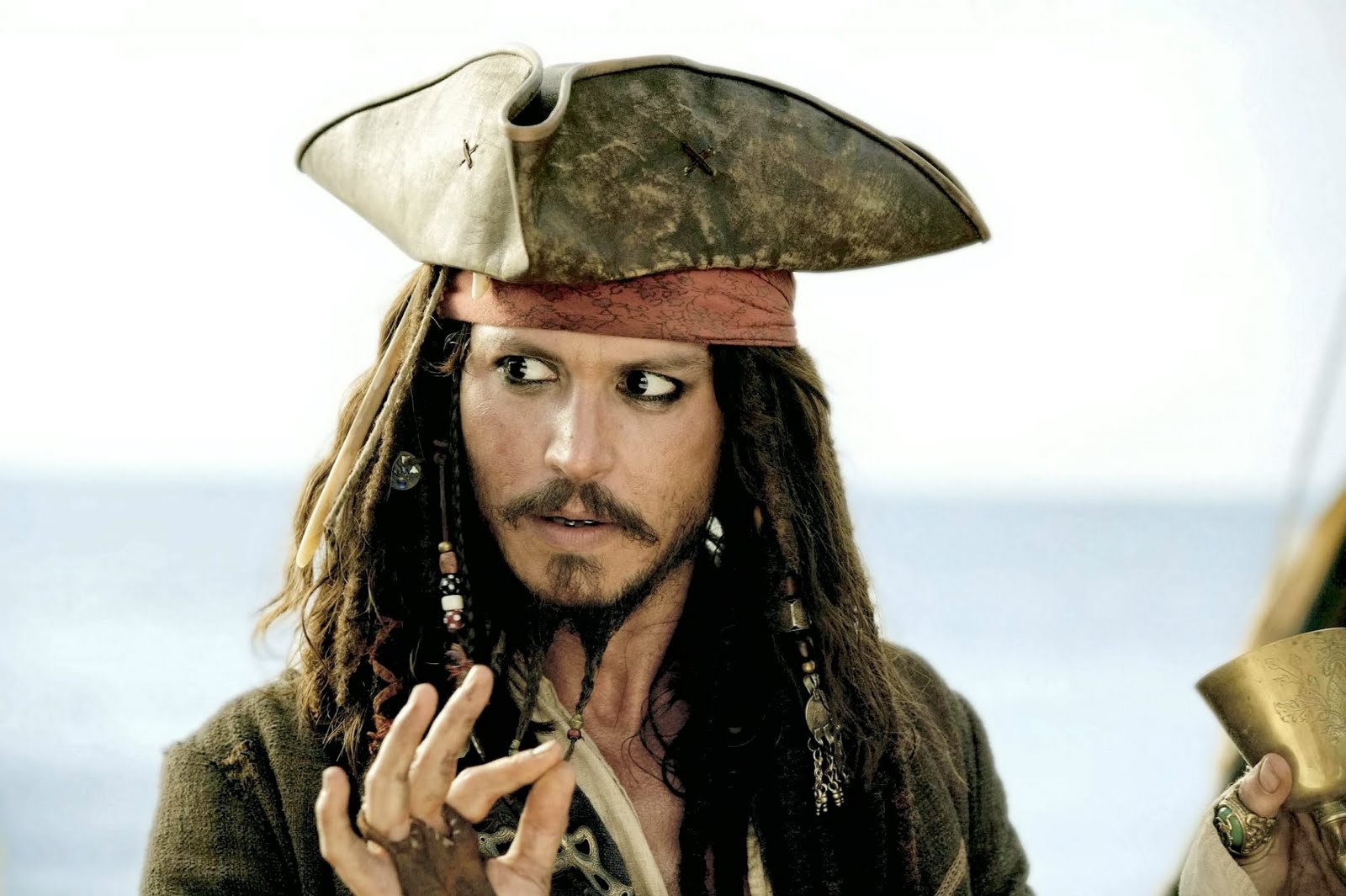 http://2.bp.blogspot.com/_CuZLCVPF9qo/TCAEYMBXsTI/AAAAAAAAG2s/ykaSnMbREOE/s1600/jacksparrow.jpg