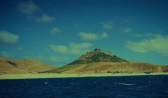 [F1030016.JPG]