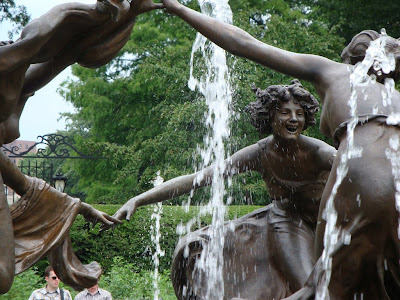 conservatory garden central park nyc. fountain in central park nyc.