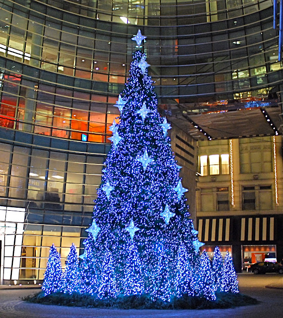 Beautiful Where To Buy Christmas Tree Nyc Part - 12: The Christmas Tree At Bloomberg Tower