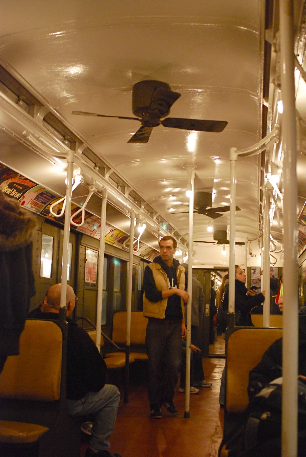 NYC ♥ NYC: Nostalgia Train Ride For The Holidays: 1930's Vintage Subway ...