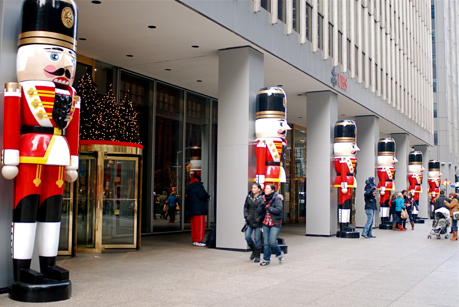 NYC ♥ NYC Christmas Holiday Decorations on Sixth Avenue