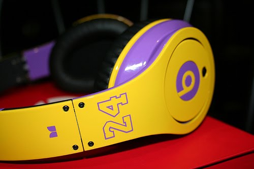 Infamous Boutique Clothing Ib Exclusive Kobe Bryant Spotted In The Custom Beats By Dre Lakers Edition Headphones