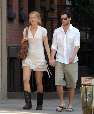 blake lively penn badgley mexico. sweet vacation in Mexico.