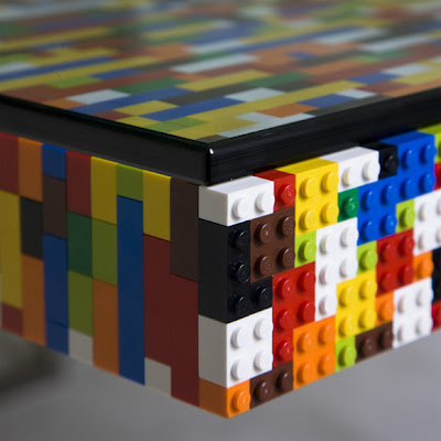http://2.bp.blogspot.com/_D1CJ_E9Xtvk/TFMb2spqiGI/AAAAAAAABlI/KVLSXkFa5lA/s400/Lego-Boardroom-Table_2.jpg