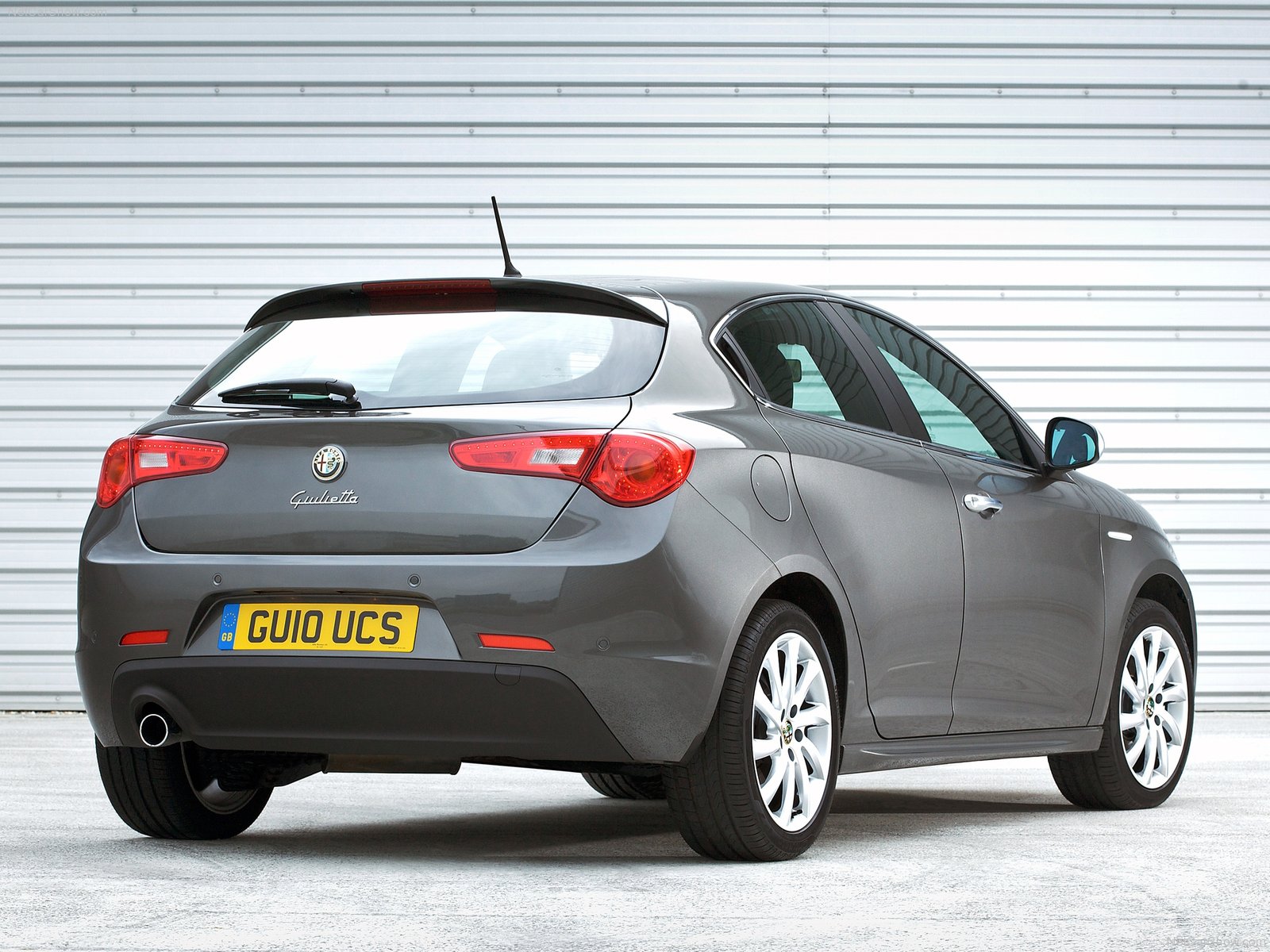 Elen Mcewen 2011 Alfa Romeo Giulietta Latest Pictures