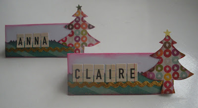 The Studio Challenges: Quick and Easy Christmas place cards!