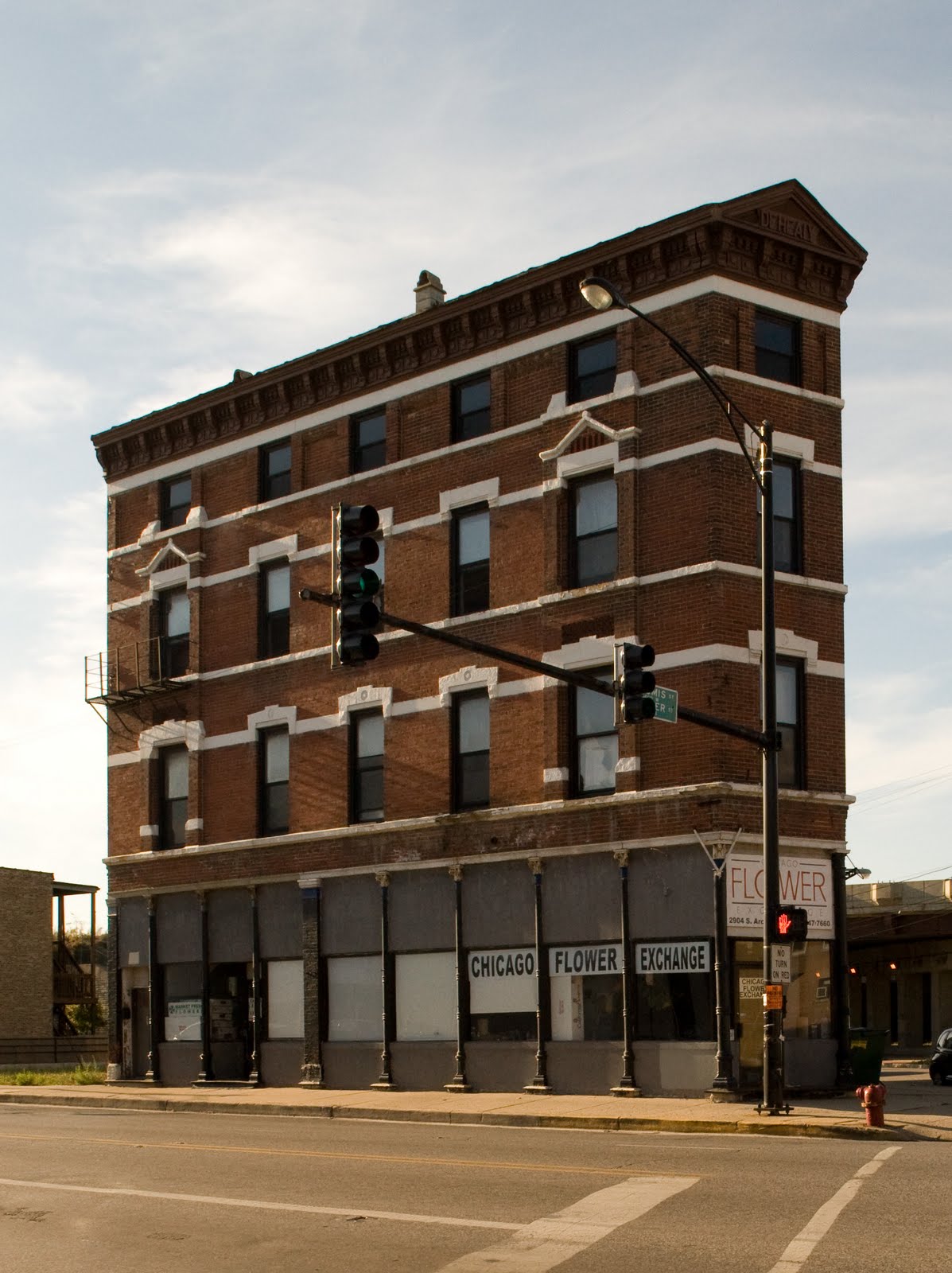 Archer Avenue Photographic Survey 290406 S. Archer (DeHealy Building)