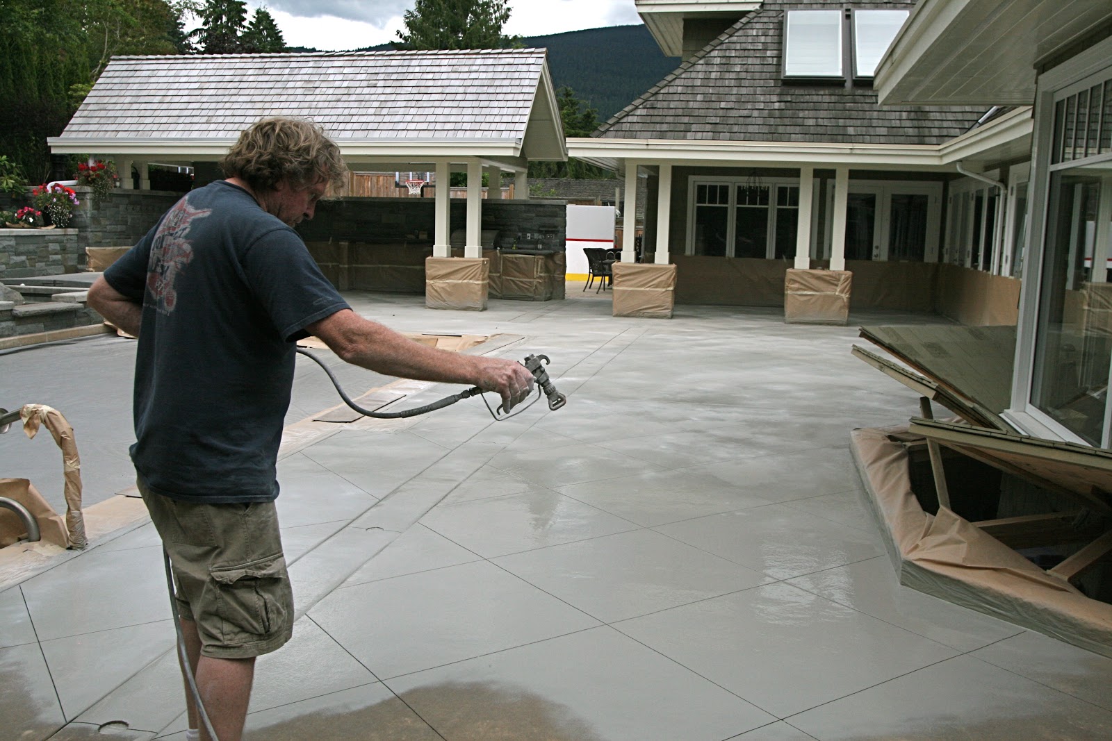 Polished concrete microtopping Completing the project