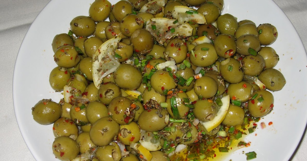 Chachi's Kitchen Chilli and Garlic Olives