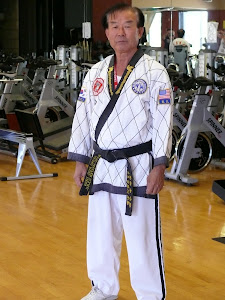 Grand Master Yang 9no Dan - Embajador del Taekwondo en Estados Unidos -Maestro asesor de la escuela