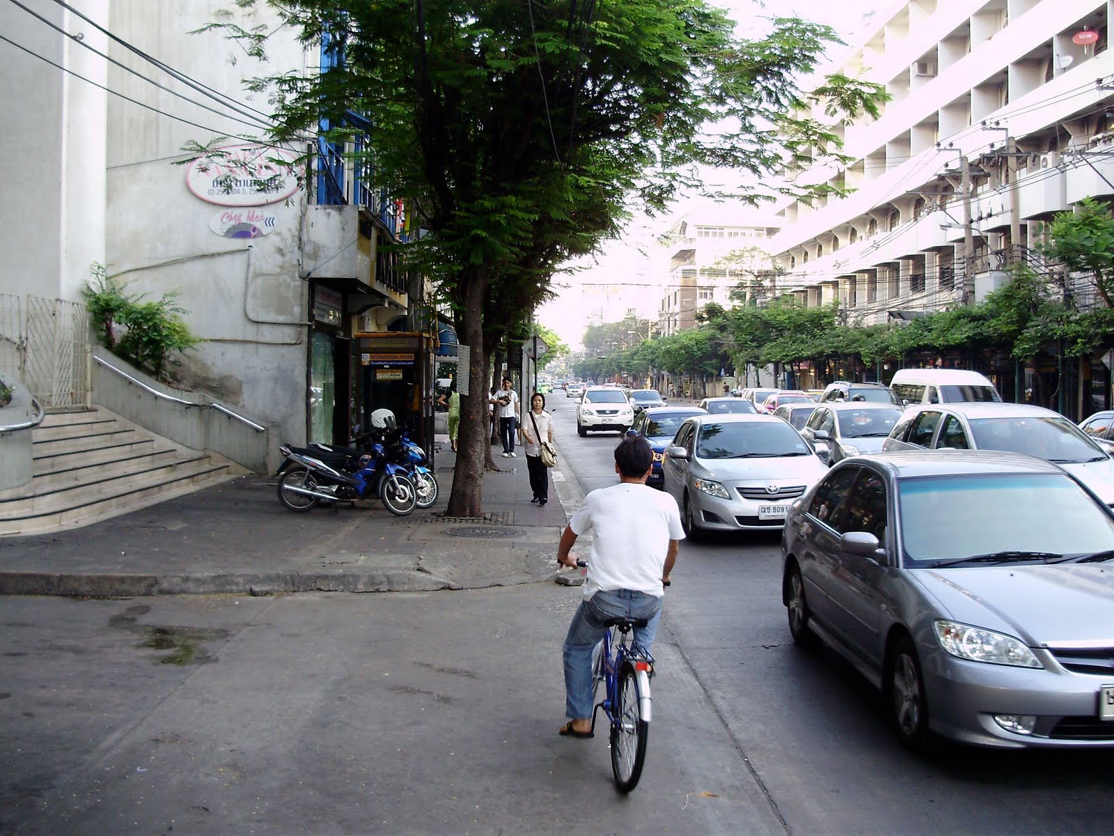 [PC200073.jpg]