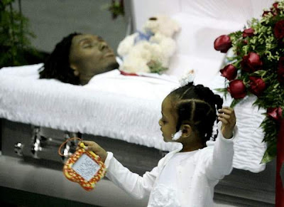 Chris Henry Funeral Pics - Funeral Arrangement & Memorial ...