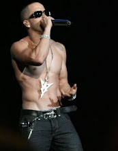 YANDEL (L)