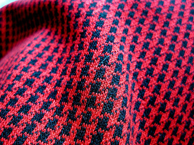 red and black houndstooth
