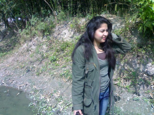 Beautiful Pakistani Girl Hot Pictures