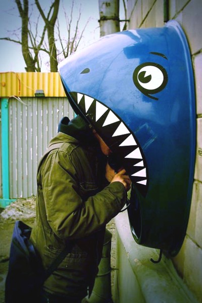 Renald: Shark-o-phone Renald: Shark-o-phone