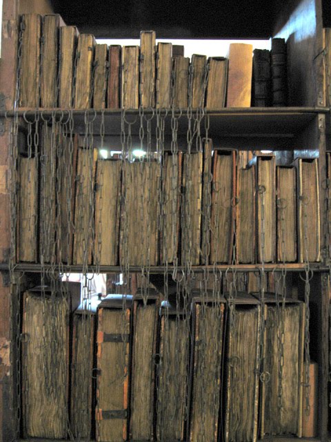 [chaine-hereford-cathedral-chained-library.jpeg]