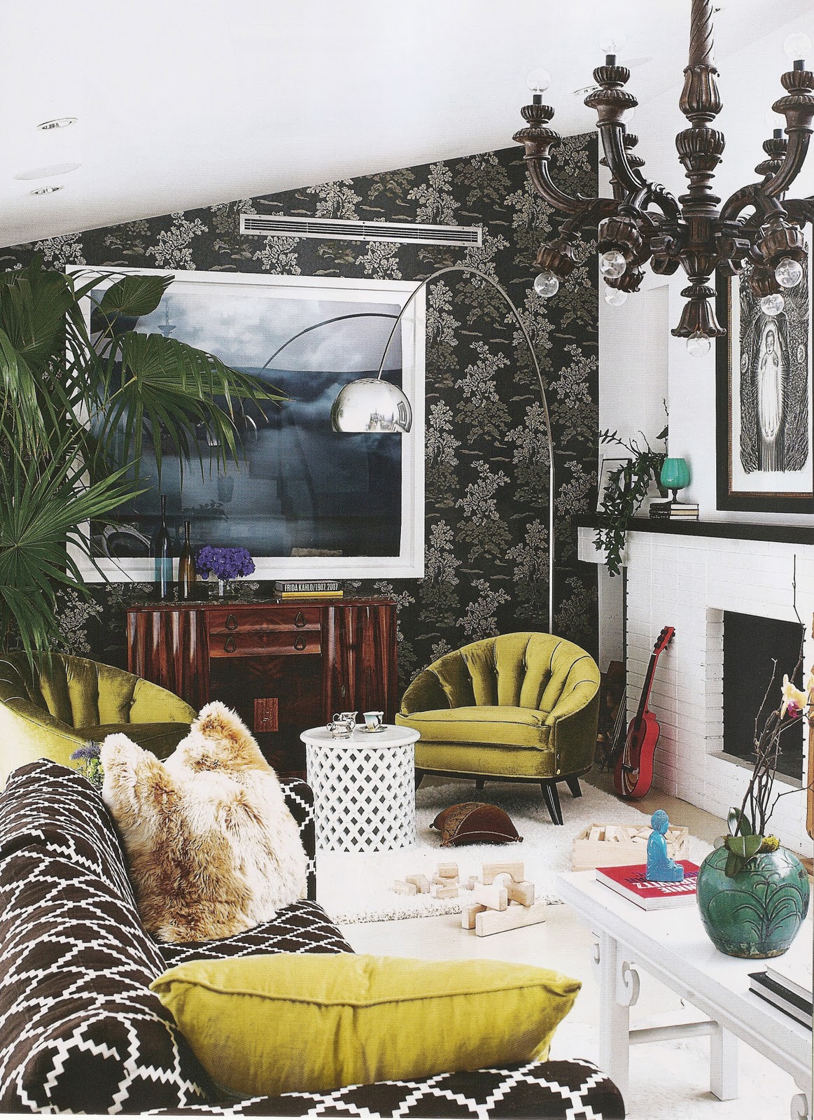 http://2.bp.blogspot.com/_DbiPXrC6v5Q/TDzBNXwBrSI/AAAAAAAAAtw/dmGBixTqbqk/s1600/livingroom.jpg