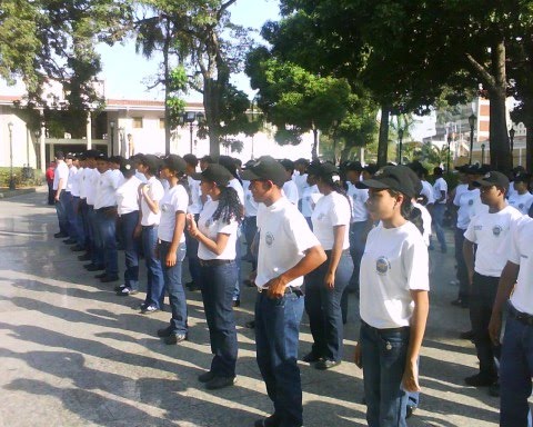 12 DE FEBRERO DIA DE LA JUVENTUD