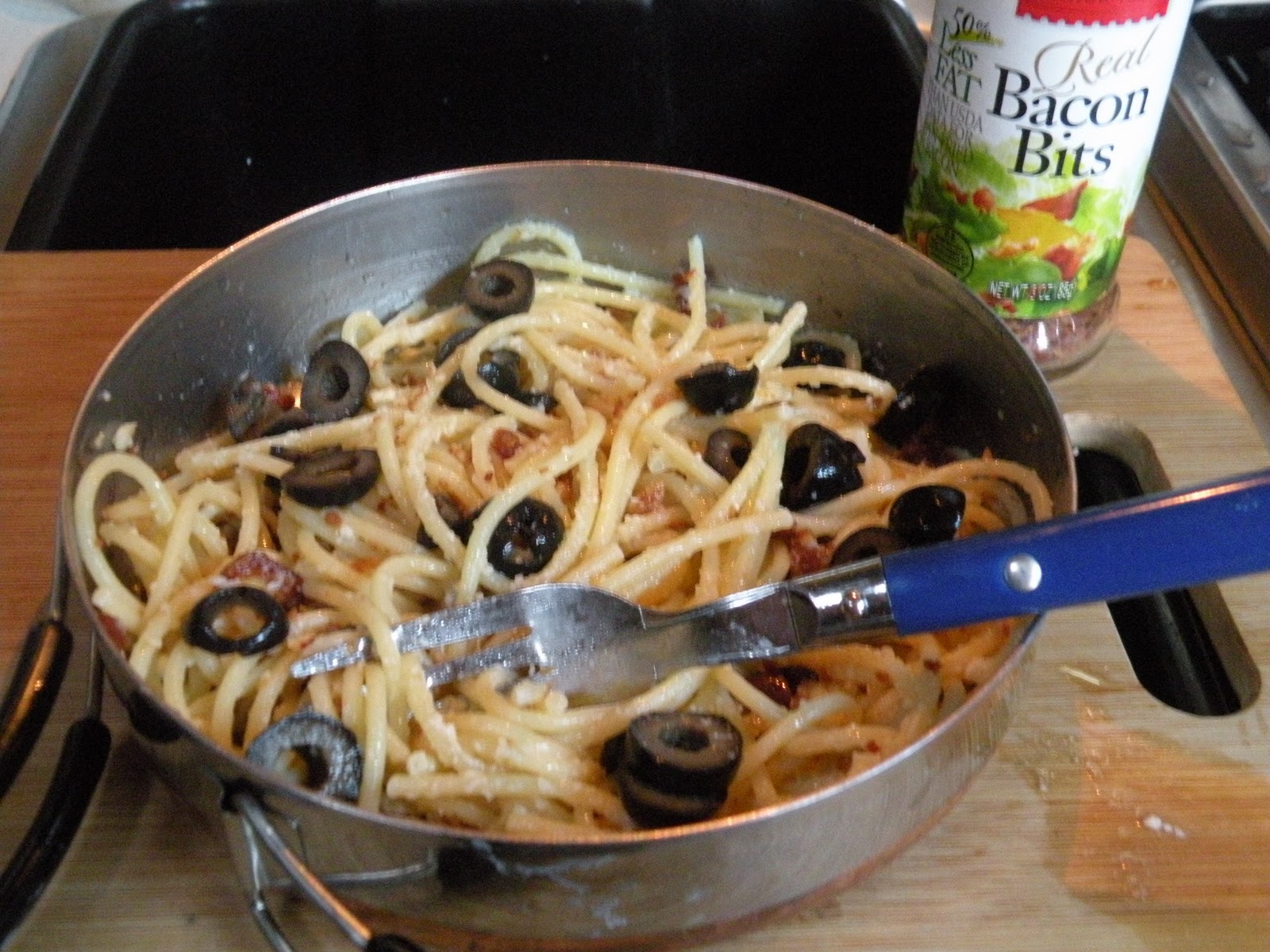 Vansteaders Garlic Bacon Olive Pasta Somethingerother