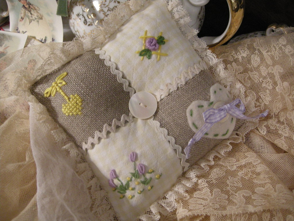 [cuscinetto+primavera.JPG]