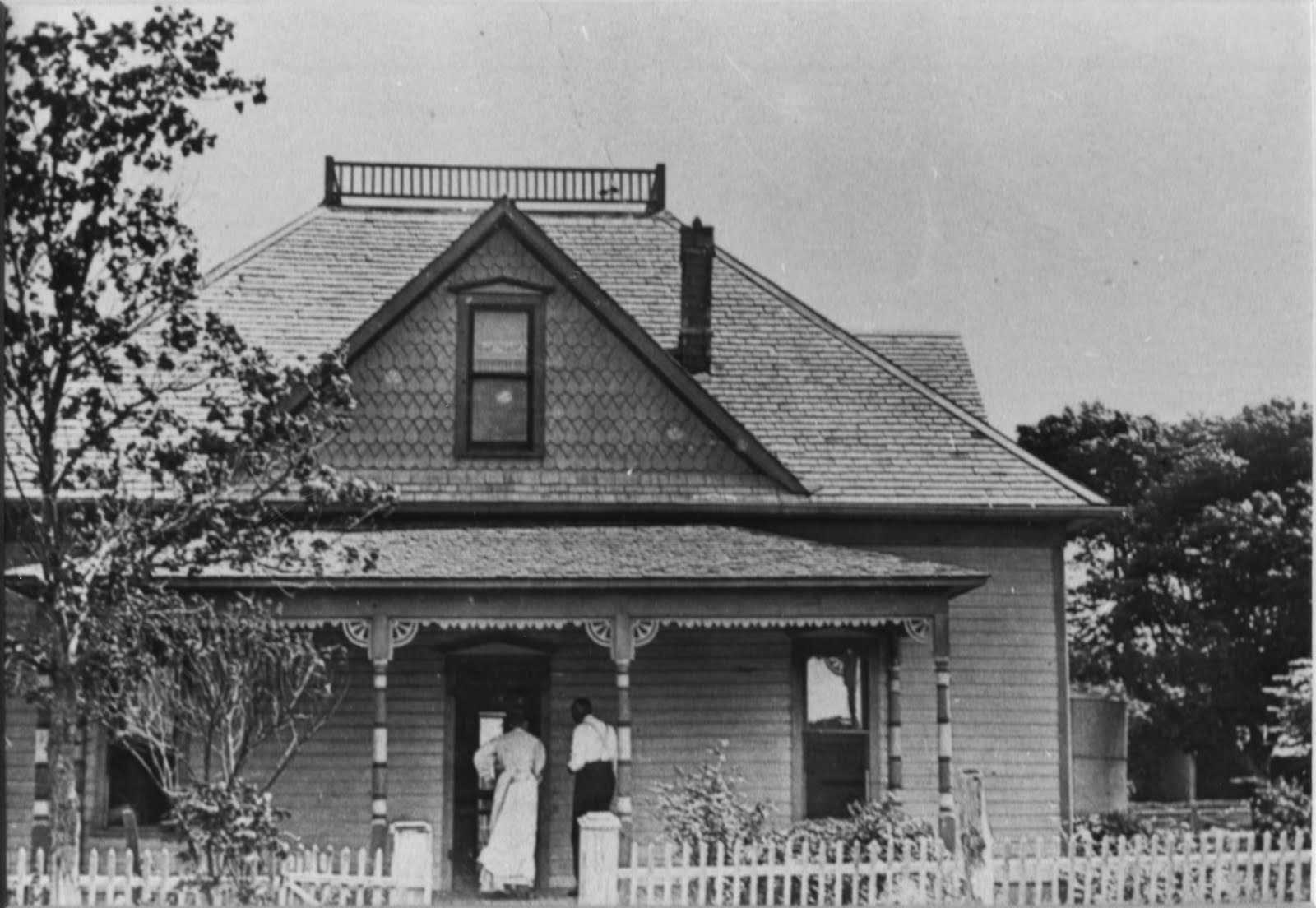 [Texas+House0001.JPG]