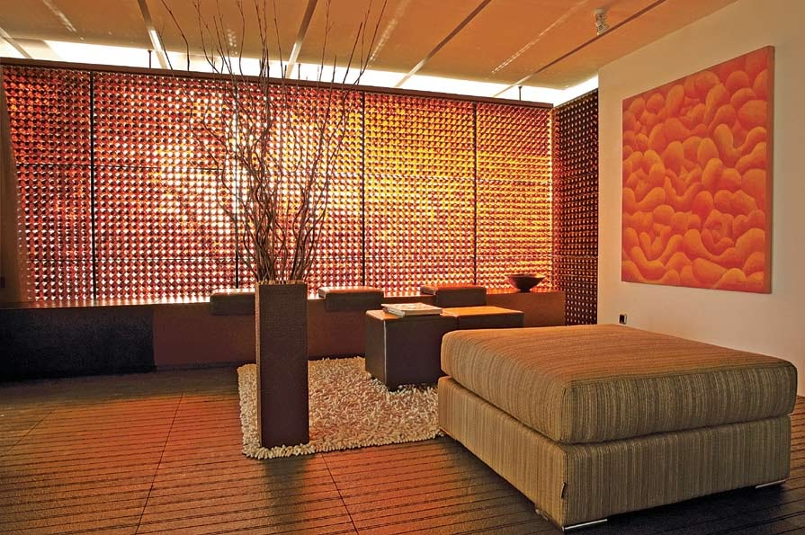  rwien universe Bottle House