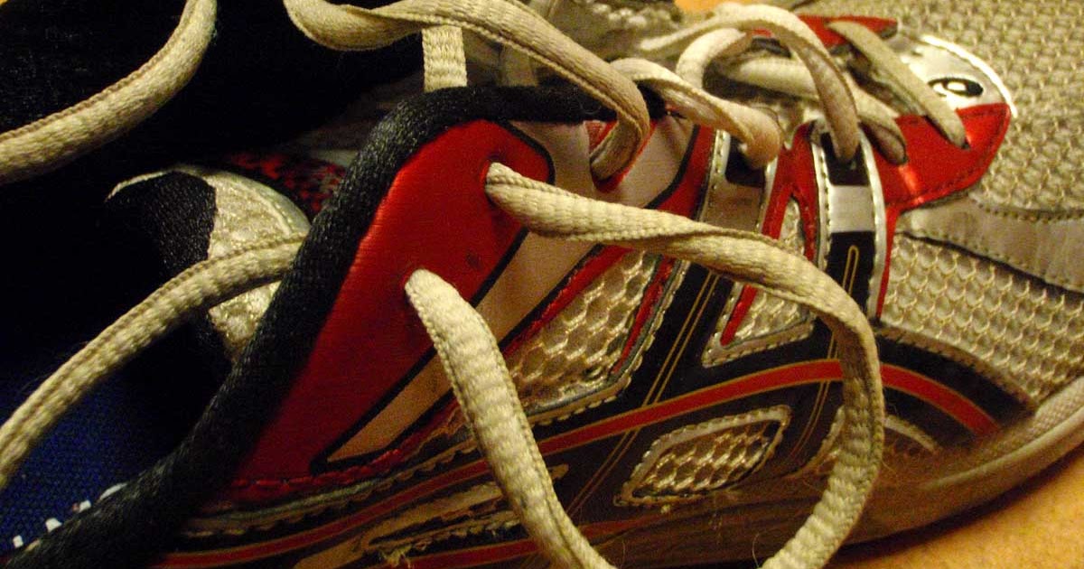 Tall Guy Surfing (and now running!) How to tie a marathon knot