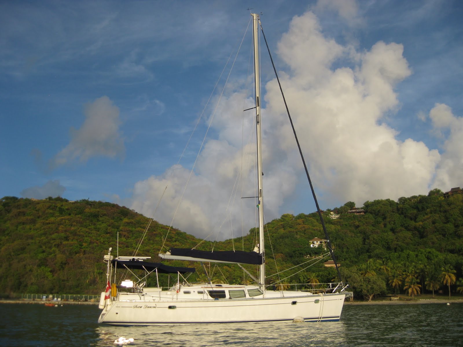 http://2.bp.blogspot.com/_Du9122mirGE/SwVVoH-6csI/AAAAAAAAALI/iA6mR_cGB7o/s1600/Grenadines+250.jpg