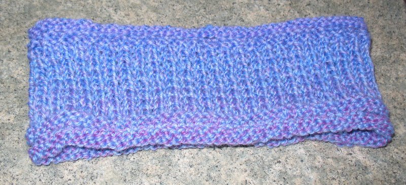 [knitting.JPG]
