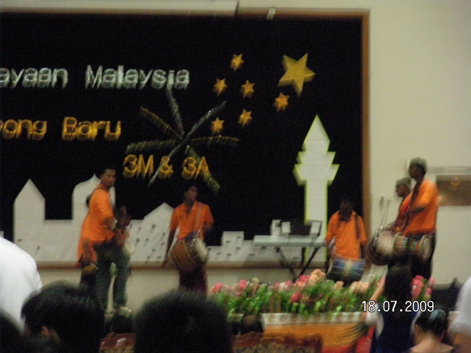 [RIMG2418.JPG]