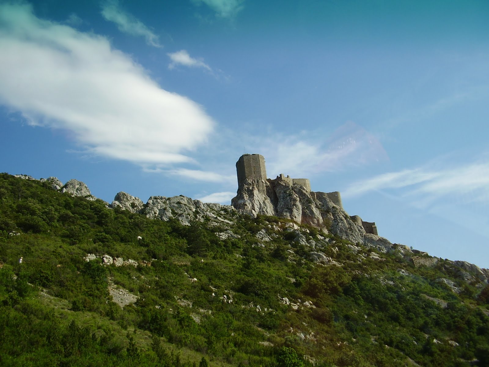 inesplicata il castello cataro di QUERIBUS