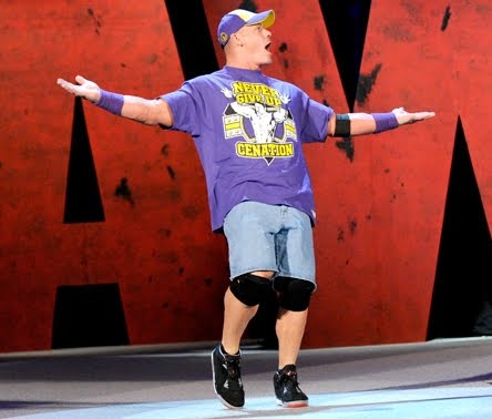WWE Monday Night RAW. Cartelera 16/Mayo/2011 Cena%2Bplayera%2Bmorada