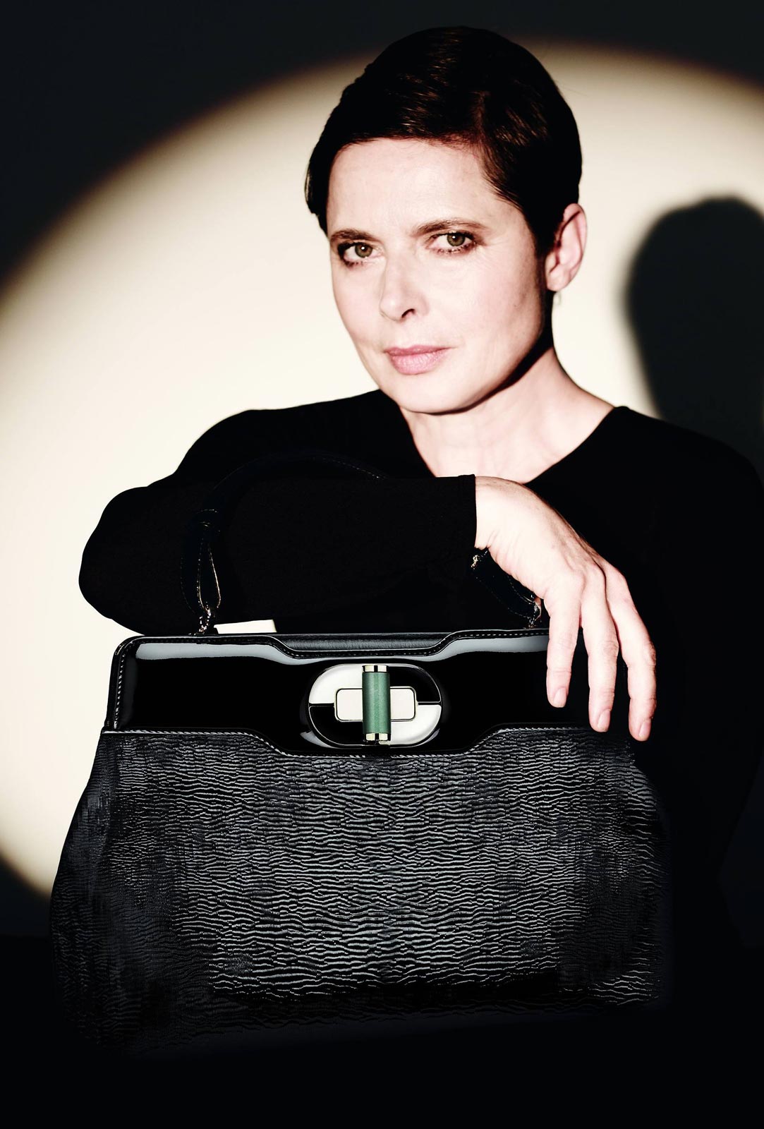 http://2.bp.blogspot.com/_E-uykHk4AyM/TKtL5i-4A-I/AAAAAAAABxE/C43RpRRbs7U/s1600/Isabella%2BRossellini%2Bfor%2BBulgary%2BAutumn%2BWinter%2B2010%2B-2011Fashion%2B(4).jpg