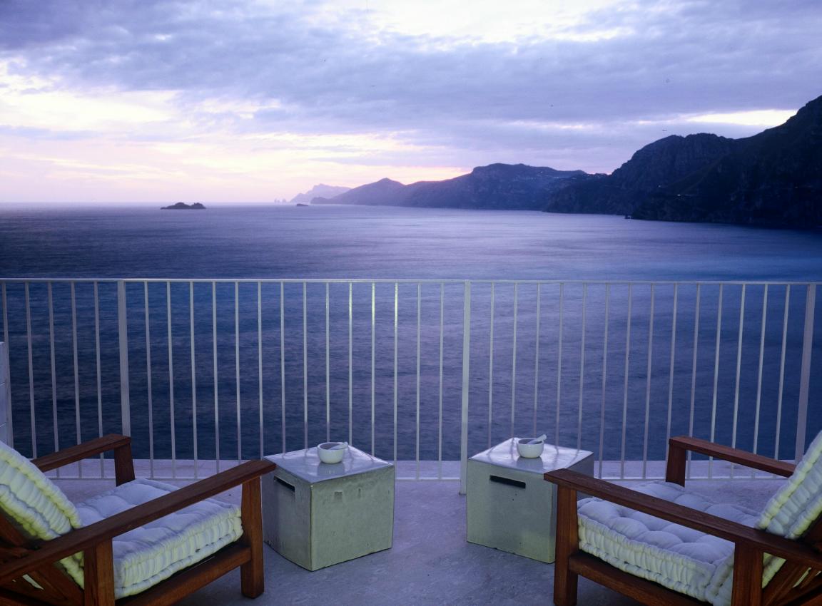 http://2.bp.blogspot.com/_E-uykHk4AyM/TSxZqR_x_TI/AAAAAAAADcA/yBVxAVO6n-0/s1600/amalfi+coast+view.jpg