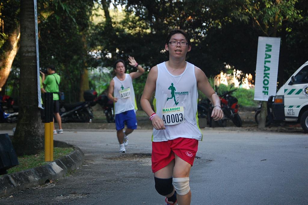 [DSC_0305+(Large).JPG]