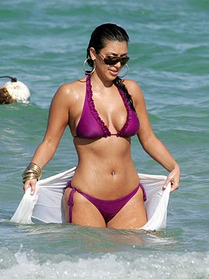 Sexy Kim Kardashian in Hot Bikini