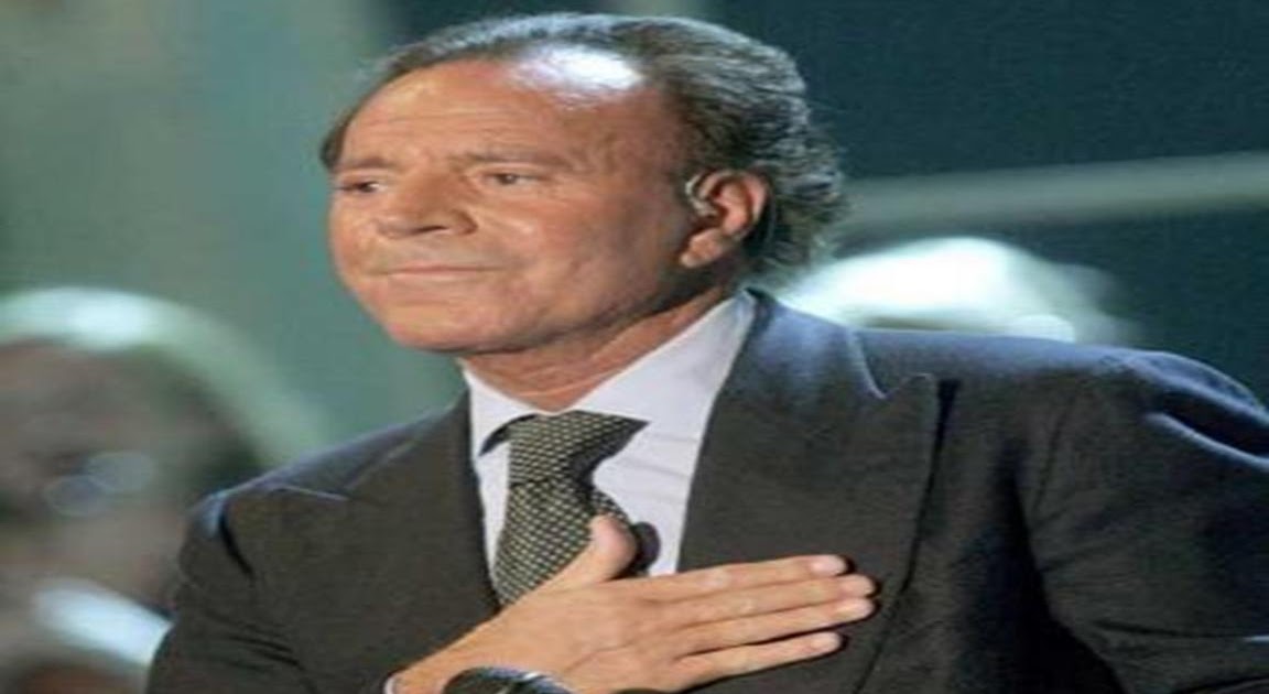 WORLD MUSIC AND MUSICIANS BESTSELLING LATIN MALE SINGER