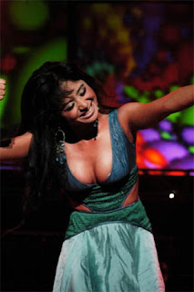Foto Dewi Persik